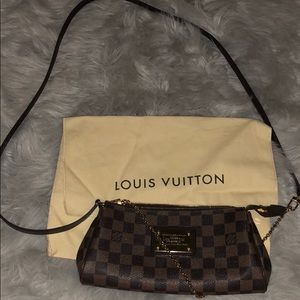 Eva Louis Vuitton